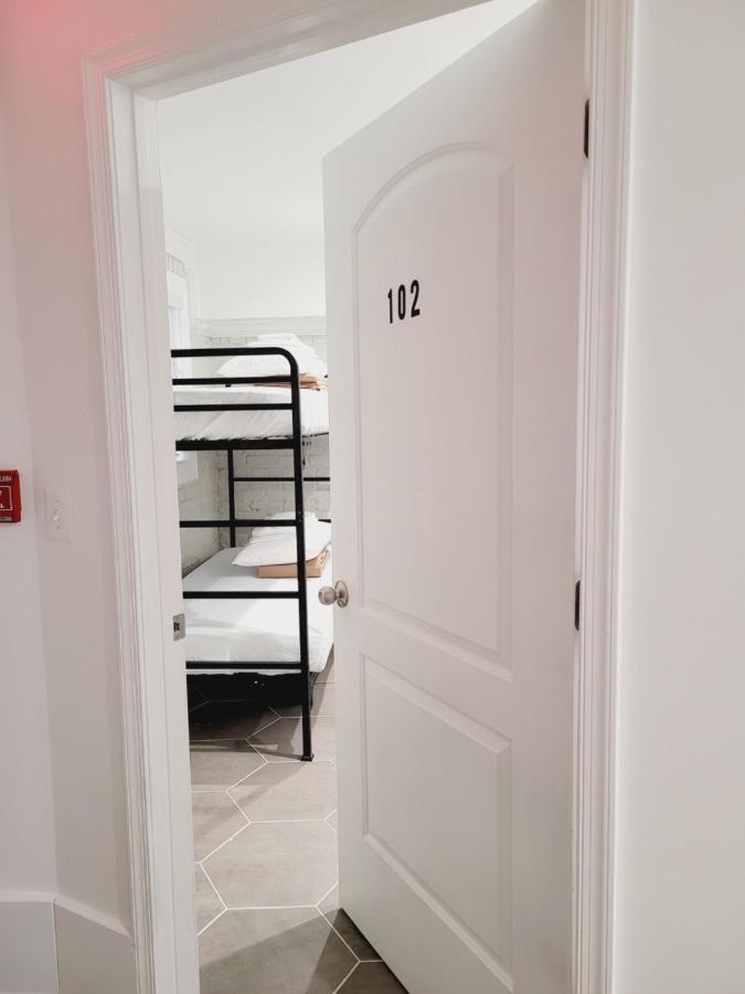 May Flower Hostel Llc Вашингтон Екстериор снимка