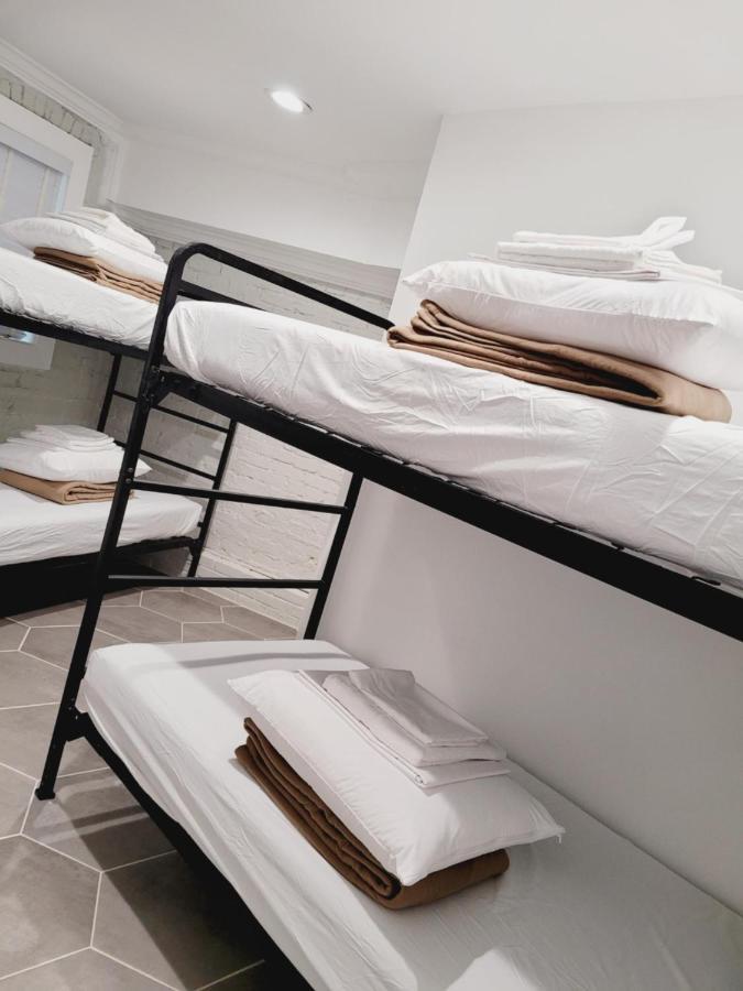 May Flower Hostel Llc Вашингтон Екстериор снимка