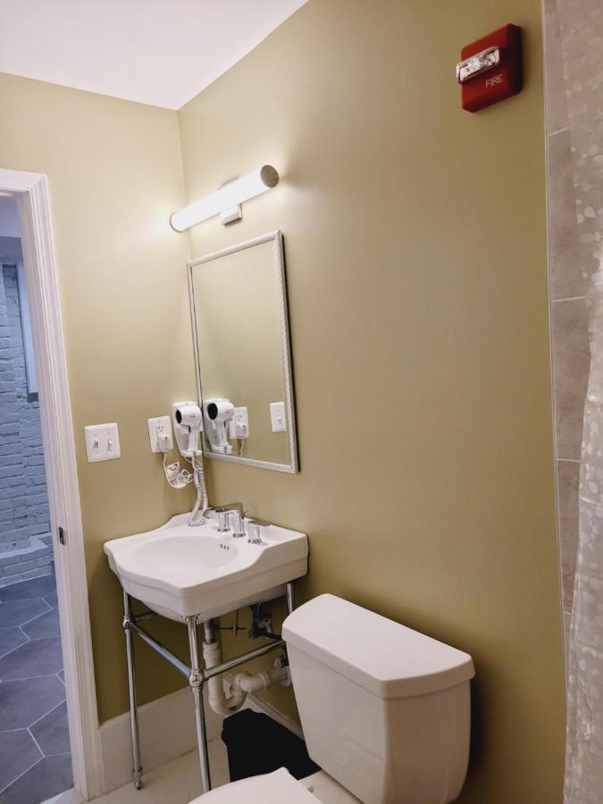 May Flower Hostel Llc Вашингтон Екстериор снимка